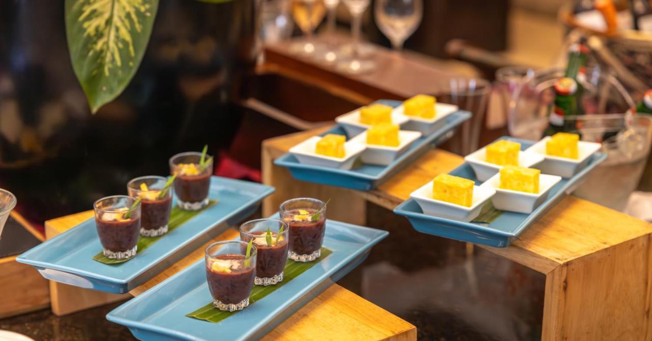 Ayodya Resort Bali Nusa Dua  Esterno foto Thai desserts