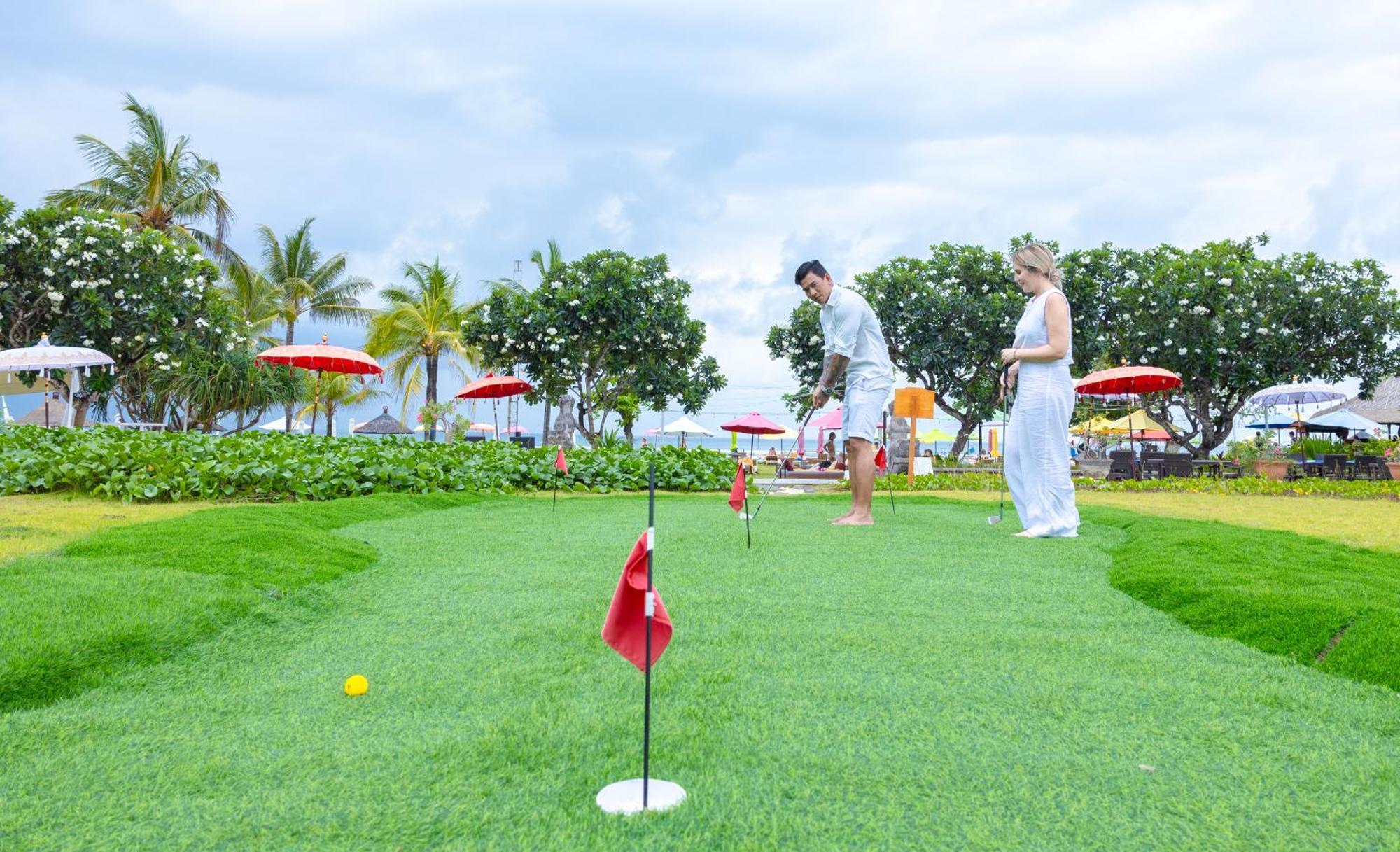 Ayodya Resort Bali Nusa Dua  Esterno foto Golf at the Intercontinental Resort Bali