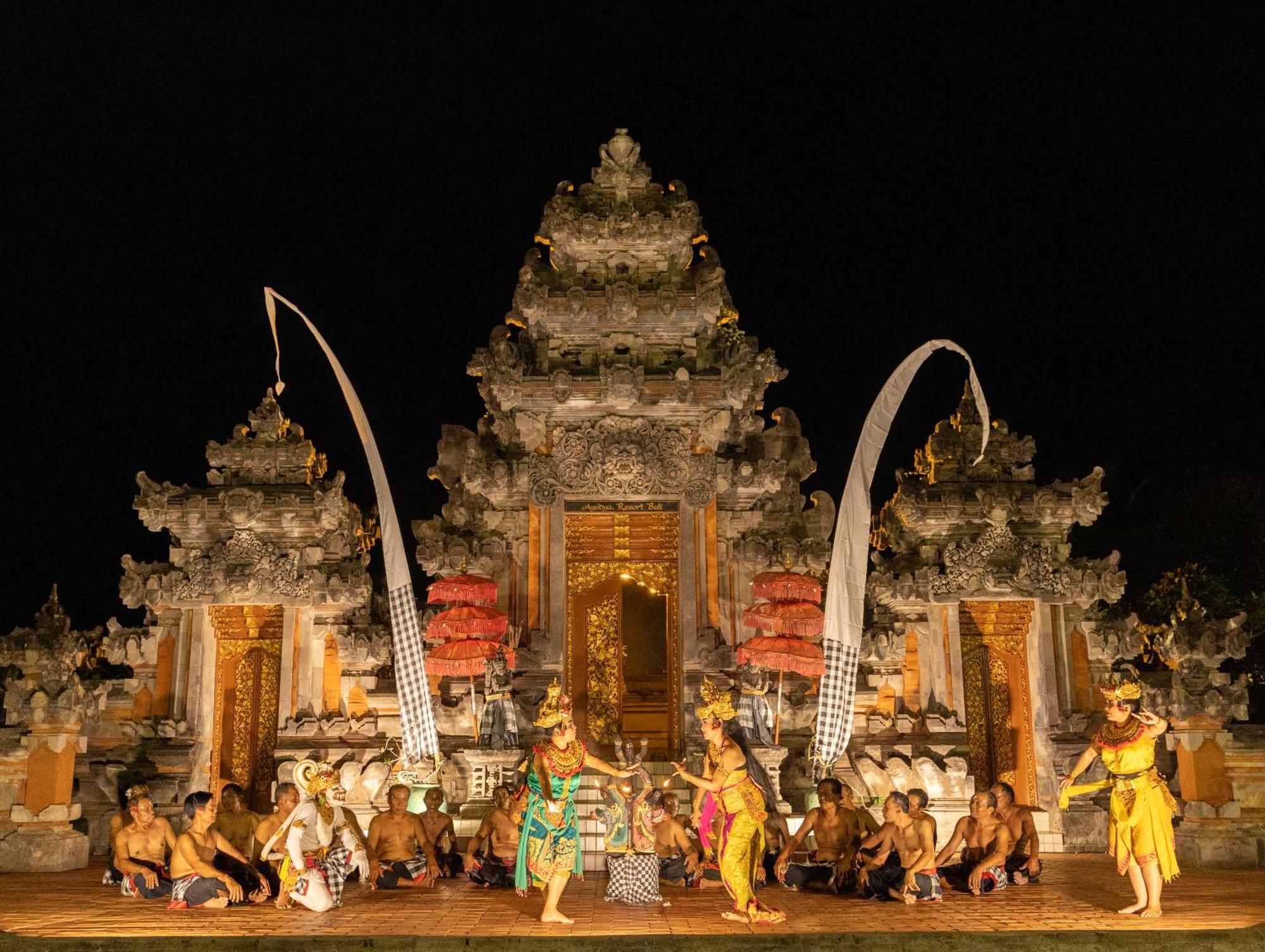 Ayodya Resort Bali Nusa Dua  Esterno foto The Ramayana Ballet at Prambanan temple